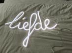 QAZQA neon wandlamp liefde, Huis en Inrichting, Lampen | Wandlampen, Ophalen of Verzenden, Zo goed als nieuw