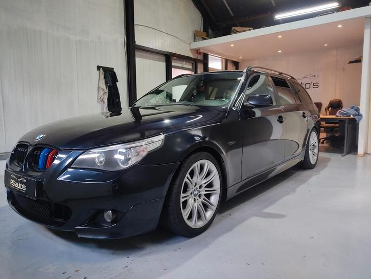 BMW 5-SERIE 523i E61 2005 M-Pakket Touring blauw 6 cilinder, Auto's, BMW, Bedrijf, 5-Serie, ABS, Airbags, Airconditioning, Alarm