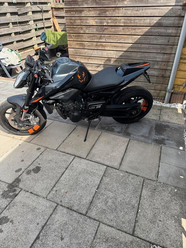 KTM 890 Duke A2 (VOL VERMOGEN), Motoren, Motoren | KTM, Particulier, Naked bike, 12 t/m 35 kW, 2 cilinders, Minimaal motorrijbewijs A2