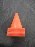 Pylonnen 16 stuks 18 hoog, Buitenlandse clubs, Onbekend, Ophalen of Verzenden, Zo goed als nieuw