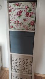 Witte Kallax kast met opbergdozen, Kunststof, Gebruikt, Minder dan 50 cm, Ophalen of Verzenden