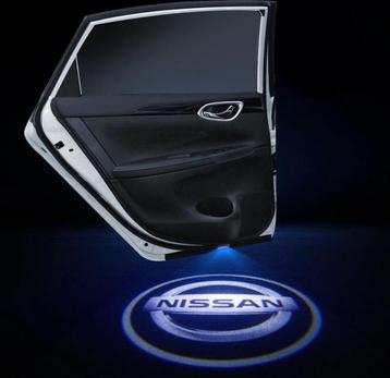 Nissan deurverlichting logo tuning