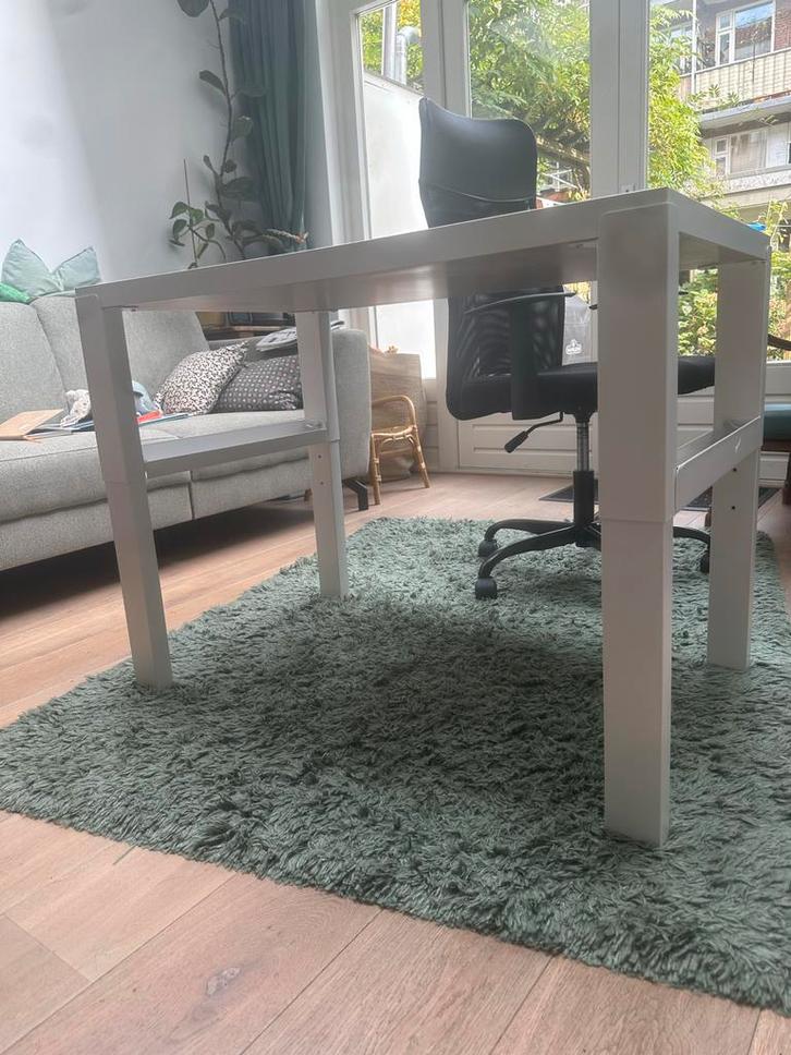Witte tafel - IKEA Pahl 96 x 58, Huis en Inrichting, Bureaus, Zo goed als nieuw, In hoogte verstelbaar, Ophalen