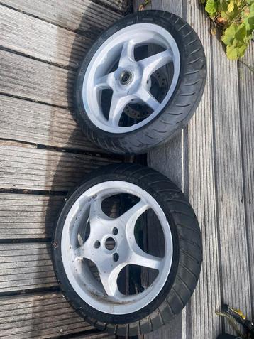 Aerox velgen wit beschikbaar voor biedingen