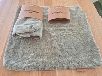 2x Kussenhoes / bankkussens groen 40x40cm beschikbaar voor biedingen