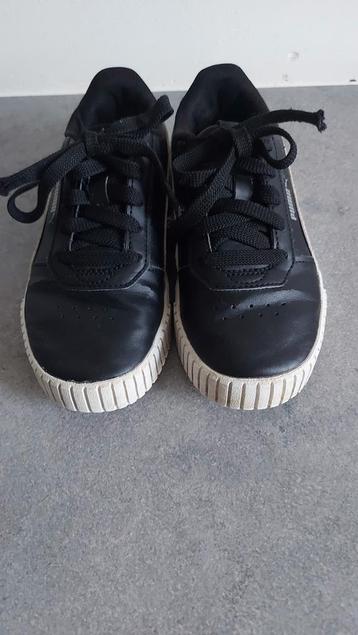 Puma Zwarte sneakers maat 32. beschikbaar voor biedingen