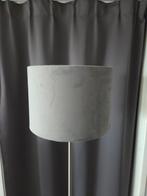Grijze velours lampenkappen, Huis en Inrichting, Lampen | Lampenkappen, Ophalen, Rond, Zo goed als nieuw, Grijs