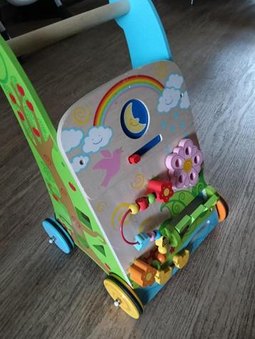 T.K. houten LOOPWAGEN / BABY WALKER. i.g.st. beschikbaar voor biedingen