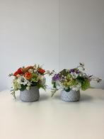 2 kleine tafelstukjes vol opgemaakt in rood en blauw 20 hoog, Ophalen, Zo goed als nieuw