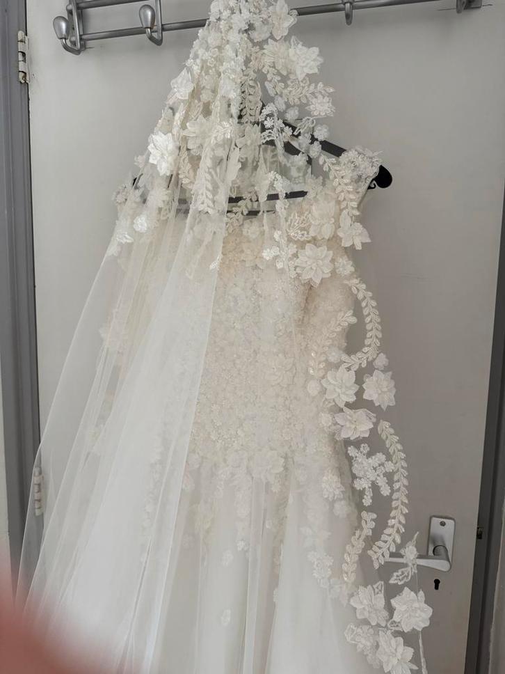 Prachtige witte trouwjurk met details, Kleding | Dames, Trouwkleding en Trouwaccessoires, Zo goed als nieuw, Trouwjurk, Wit, Ophalen of Verzenden