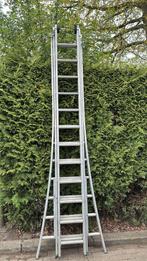3 delige aluminium ladder 3x12 sports Lengte 7.75 meter, Doe-het-zelf en Verbouw, Ladders en Trappen, Ophalen, Zo goed als nieuw
