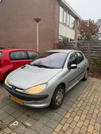 Peugeot 206 1.6 16V 5D 2002 Grijs, Voorwielaandrijving, Stof, 40 €/maand, 4 cilinders