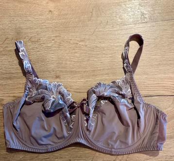 Prima donna 100E full cup taupe ecru borduur beschikbaar voor biedingen
