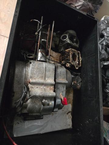 Honda C70 Blokje - Onderdelen beschikbaar voor biedingen