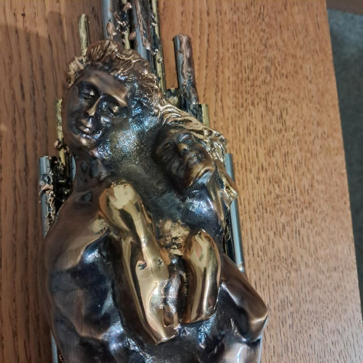 Bronzen sculptuur van een liefdespaar, Antiek en Kunst, Kunst | Beelden en Houtsnijwerken, Ophalen
