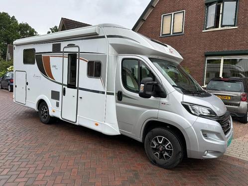 Lyseo Harmony Line 736 Queensbed Hefbed Bj 2019 9300 Km, Caravans en Kamperen, Campers, Bedrijf, Half-integraal, tot en met 6