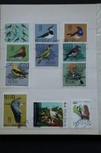 Thematische zegels Vogels gestempeld in klein album., Postzegels en Munten, Postzegels | Thematische zegels, Ophalen of Verzenden
