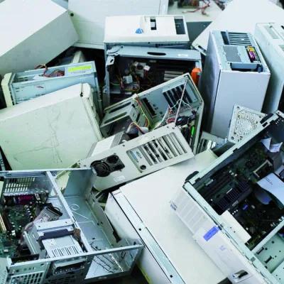 Gratis pc gezocht!, Computers en Software, Desktop Pc's, Zo goed als nieuw, Ophalen