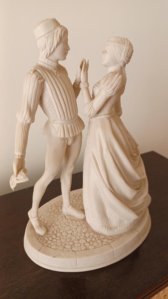 Porseleinen beeldje Romeo en Julia, Ophalen, Gebruikt, Mens