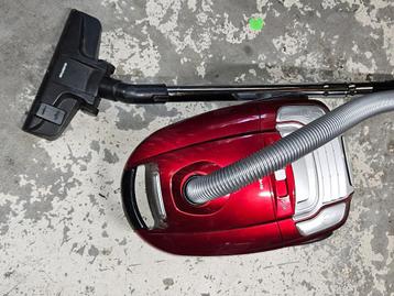 Stofzuiger zo goed als nieuw  beschikbaar voor biedingen