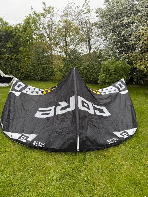 Core Kites Set + Bar 9/13,5qm, Watersport en Boten, Kitesurfen, Zo goed als nieuw, Geen board, Ophalen of Verzenden