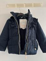 Leuke donkerblauwe jas voor meisjes maat 110, Ophalen, Zo goed als nieuw, Meisje, Jas