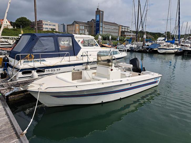 Wellcraft fisherman 18CF inclusief.trailer, Watersport en Boten, Vis- en Consoleboten, Gebruikt, 70 pk of meer, 3 tot 6 meter