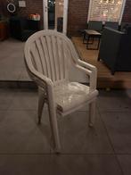 Gratis ophalen 2 witte kunstof tuinstoelen, Ophalen, Gebruikt, Kunststof