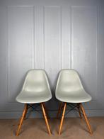 6 originele Vitra Eames DSW design stoelen, Huis en Inrichting, Ophalen of Verzenden, Zo goed als nieuw, Grijs, Vijf, Zes of meer stoelen