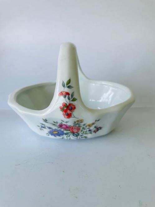 Vintage bloemmandje van porselein. Bakje / schaaltje., Antiek en Kunst, Antiek | Porselein, Ophalen
