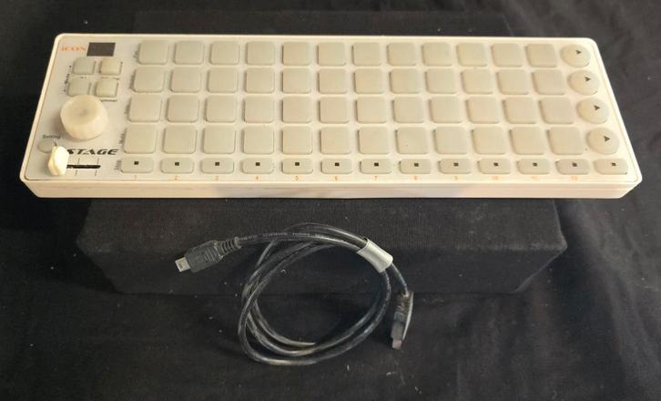 Icon i-Stage midi controller, Muziek en Instrumenten, Mengpanelen, Zo goed als nieuw, Ophalen of Verzenden