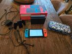 Mooie Nintendo Switch + 64GB SD + Hoes, Ophalen of Verzenden