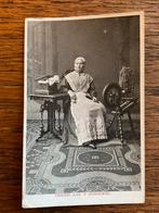 Friezin aan ‘t spinnewiel, Ophalen of Verzenden, Gelopen