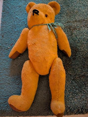 Vintage Teddybeer beschikbaar voor biedingen