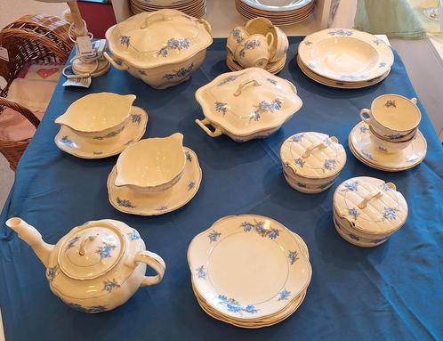 Plateel Gouda servies blauw bloemetje, Antiek en Kunst, Antiek | Servies compleet, Ophalen