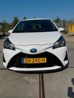Toyota Yaris 1.5 Full Hybrid 100pk Nieuwe APK 5D 2019 Wit, 1497 cc, 4 cilinders, Wit, Origineel Nederlands