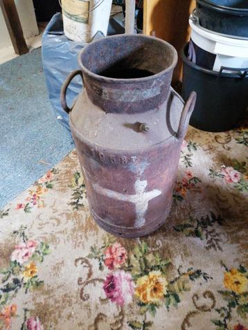 Oude Melkbus voor Carbidschieten beschikbaar voor biedingen