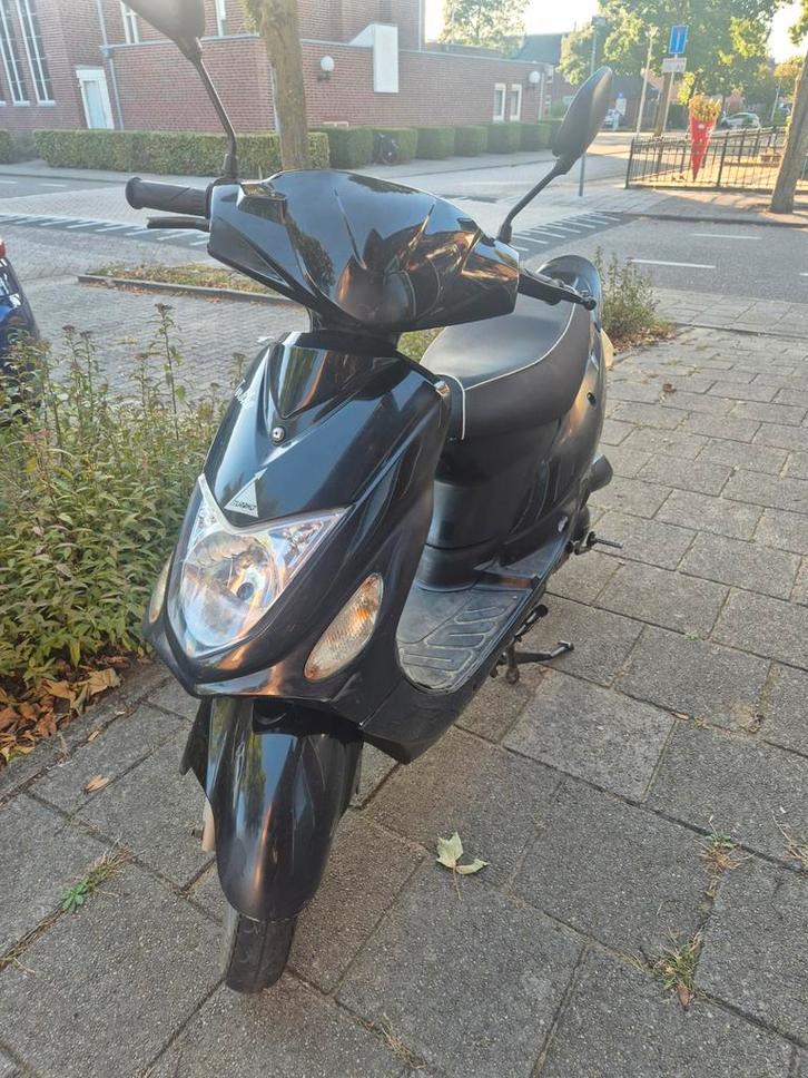 Turbo cs-50, Fietsen en Brommers, Scooters | Yamaha, Gebruikt, Overige modellen, Maximaal 45 km/u, Benzine, Ophalen