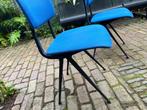 2x Result Friso Kramer gestoffeerd vintage, Huis en Inrichting, Stoelen, Ophalen, Gebruikt, Twee, Blauw