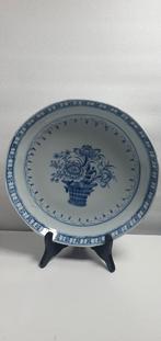 Chinees bord 28cm gelijmde stukken, Antiek en Kunst, Antiek | Porselein, Ophalen of Verzenden