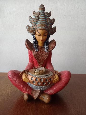 Balanese goddess/oosterse godin beeld/theelichthouder beschikbaar voor biedingen
