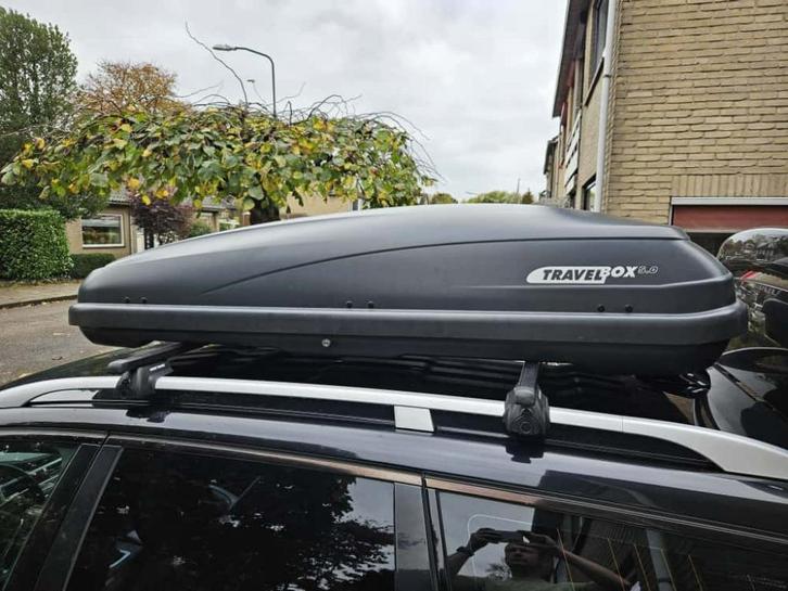 TE HUUR - dakkoffer incl. universele dakdragers, Auto diversen, Dakkoffers, Zo goed als nieuw, Ophalen