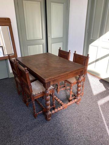 Antieke uitschuifbare (schaak) tafel beschikbaar voor biedingen