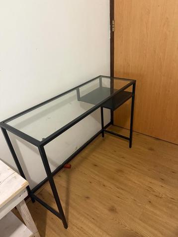 Tafel en houten bankje