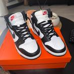 Nike hoog dunk, Ophalen of Verzenden, Zo goed als nieuw