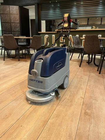 Hefter Turnado 38 Schrobzuigmachine – Gebruikt maar betrouwb beschikbaar voor biedingen