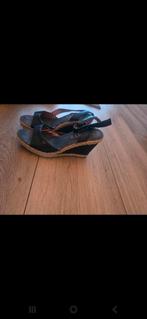 Dames schoen (maat 38), Kleding | Dames, Schoenen, Ophalen of Verzenden, Zo goed als nieuw, Zwart, Sneakers of Gympen