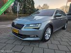Skoda Superb 1.6 TDI Automaat! Active Business Pano.Trekhaak, Voorwielaandrijving, Gebruikt, Euro 6, 4 cilinders