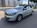 Peugeot 308 1.2 PureTech Blue Lease Executive panorama, Voorwielaandrijving, Gebruikt, Euro 6, 1199 cc
