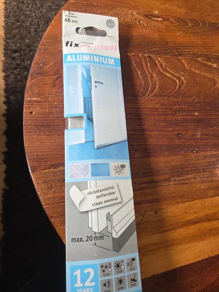 Aluminiun tochtstrip 1m - Nieuw in verpakking!, Doe-het-zelf en Verbouw, Deuren en Horren, Nieuw, Binnendeur, Minder dan 200 cm